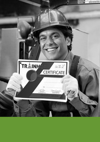 Operator holding certificat
